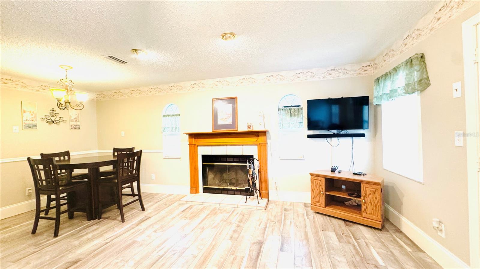 Image 7 of 29 For 5909 8th Avenue S