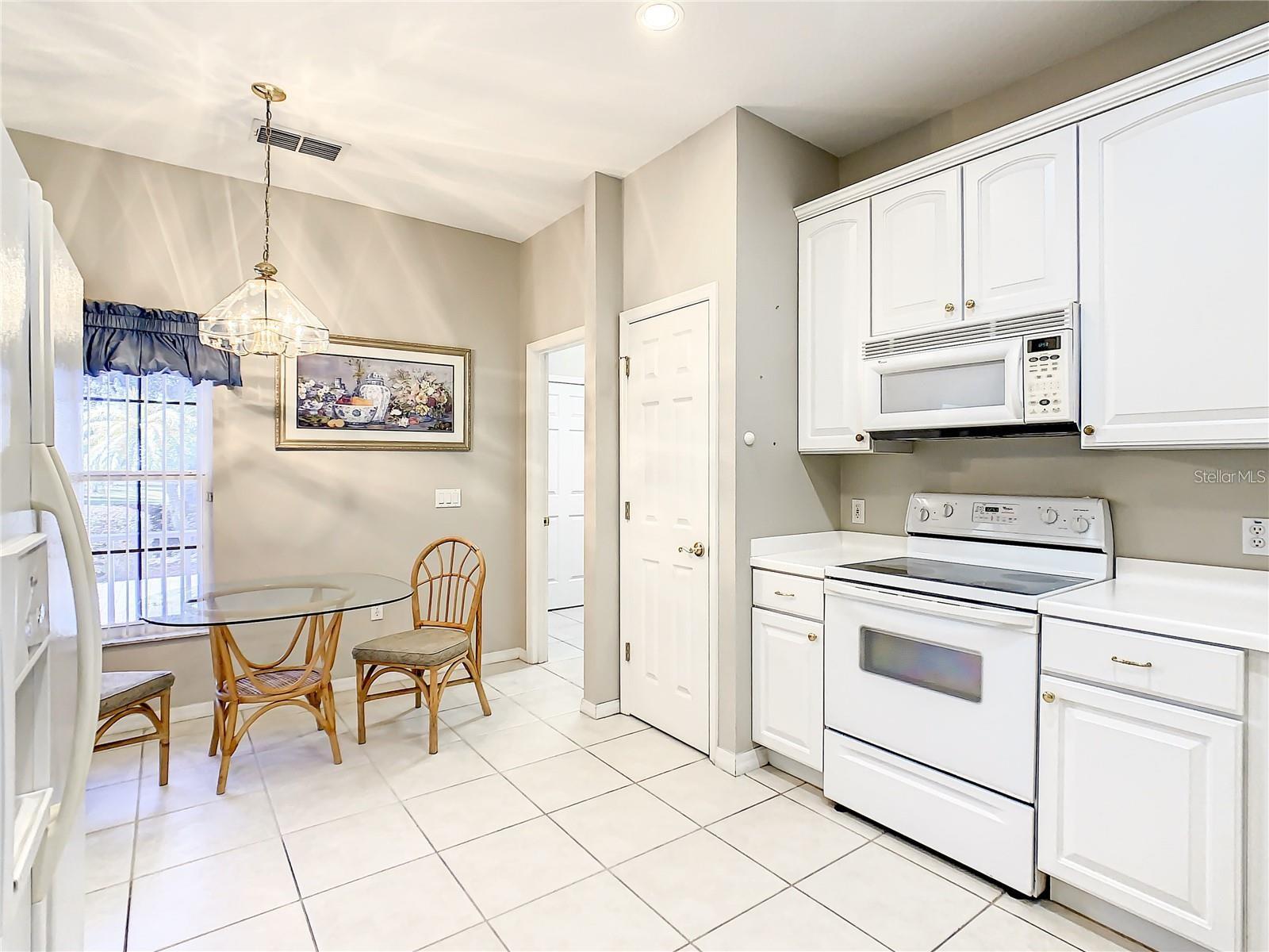 Image 10 of 86 For 417 Lake Butler Drive