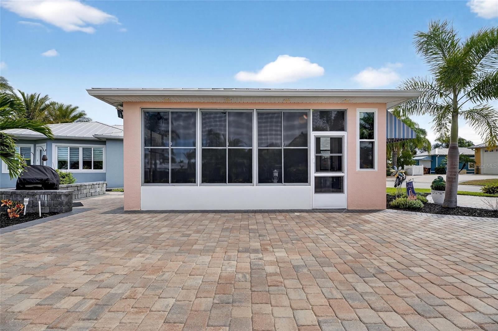 Image 15 of 54 For 3283 Red Tail Hawk Drive