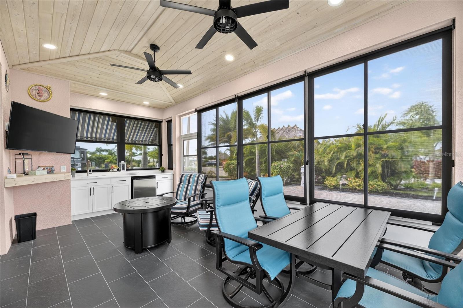 Image 22 of 54 For 3283 Red Tail Hawk Drive