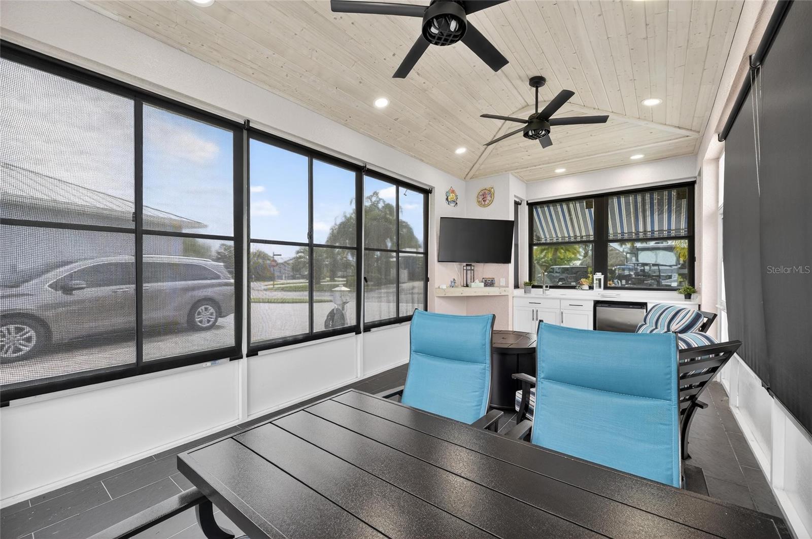 Image 24 of 54 For 3283 Red Tail Hawk Drive