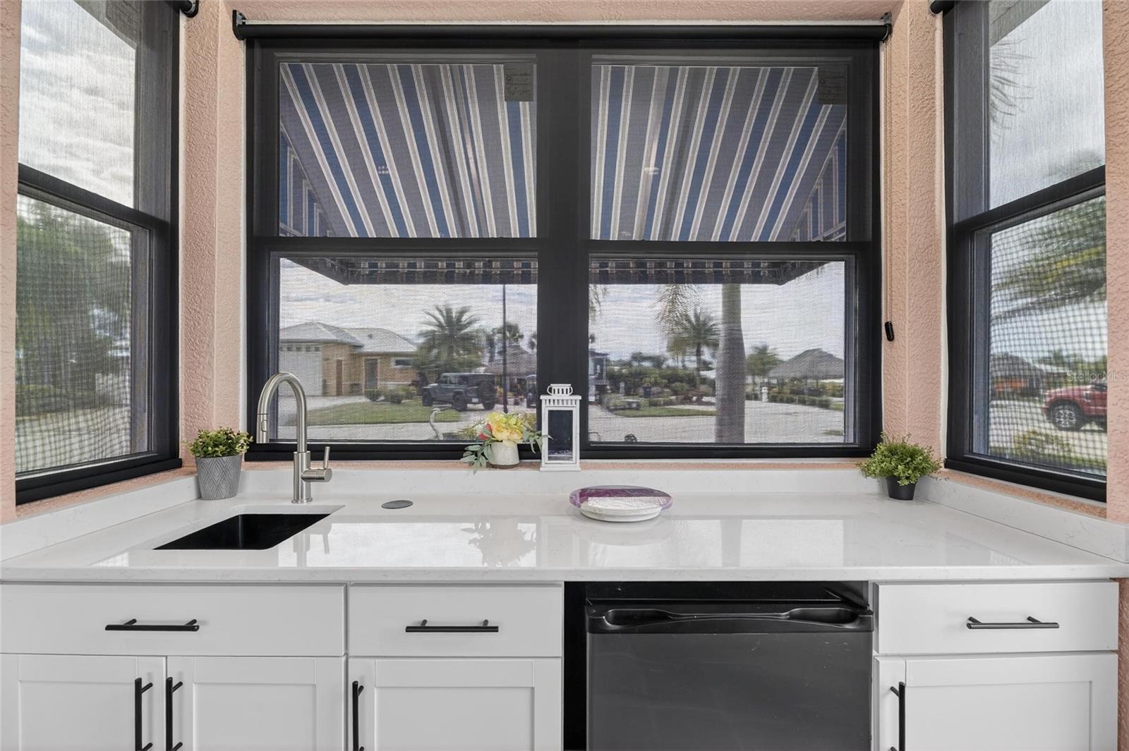 Image 28 of 54 For 3283 Red Tail Hawk Drive