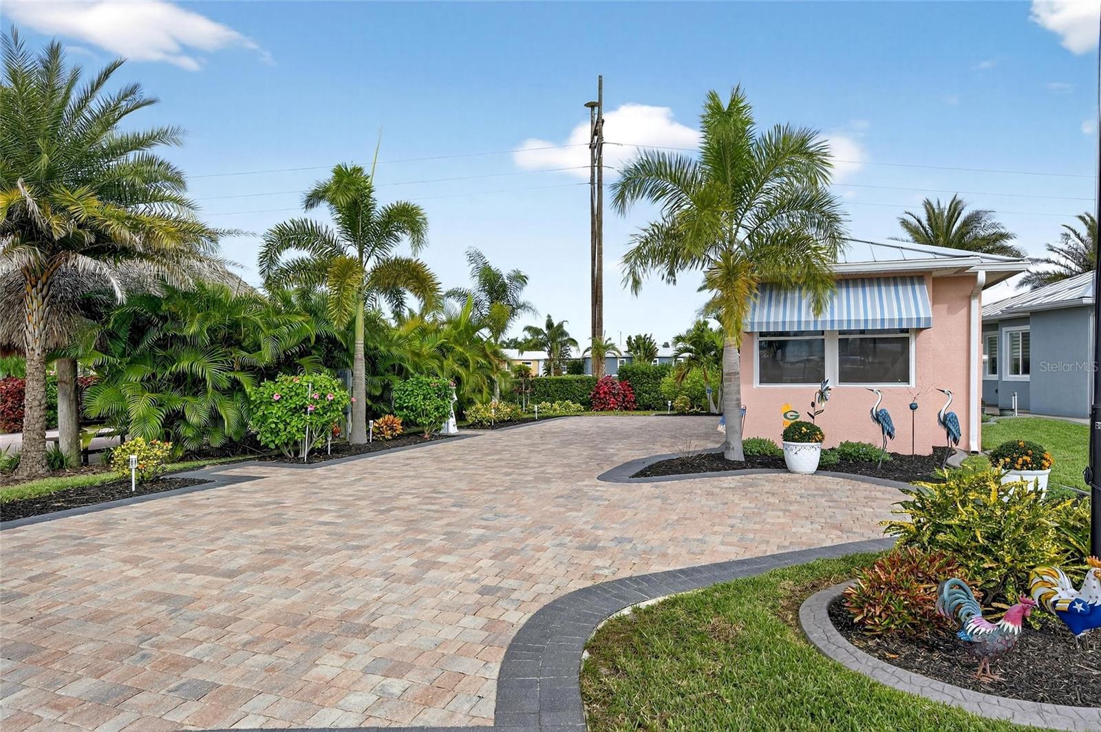 Image 4 of 54 For 3283 Red Tail Hawk Drive