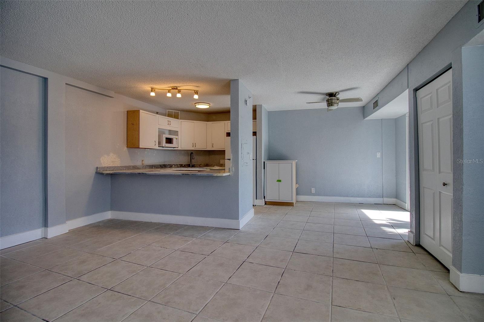 Image 7 of 38 For 3315 58th Avenue S 112