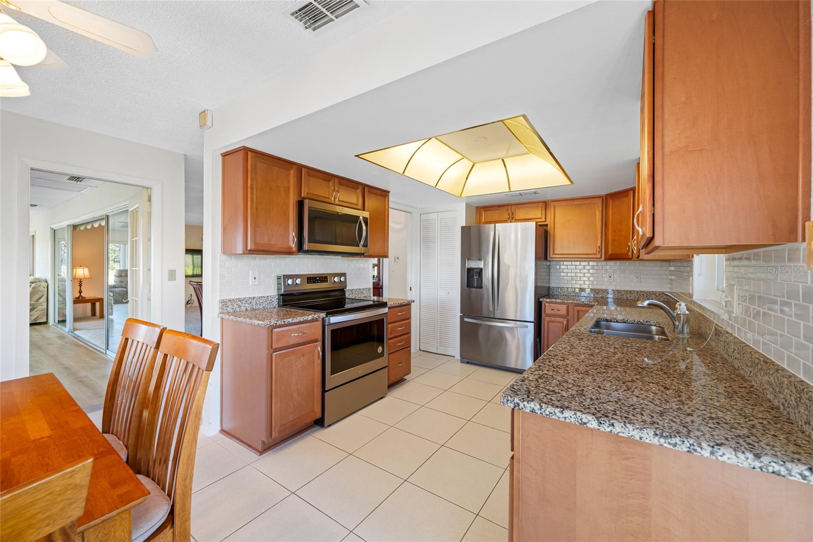 Listing photo id 20 for 3491 Links Court