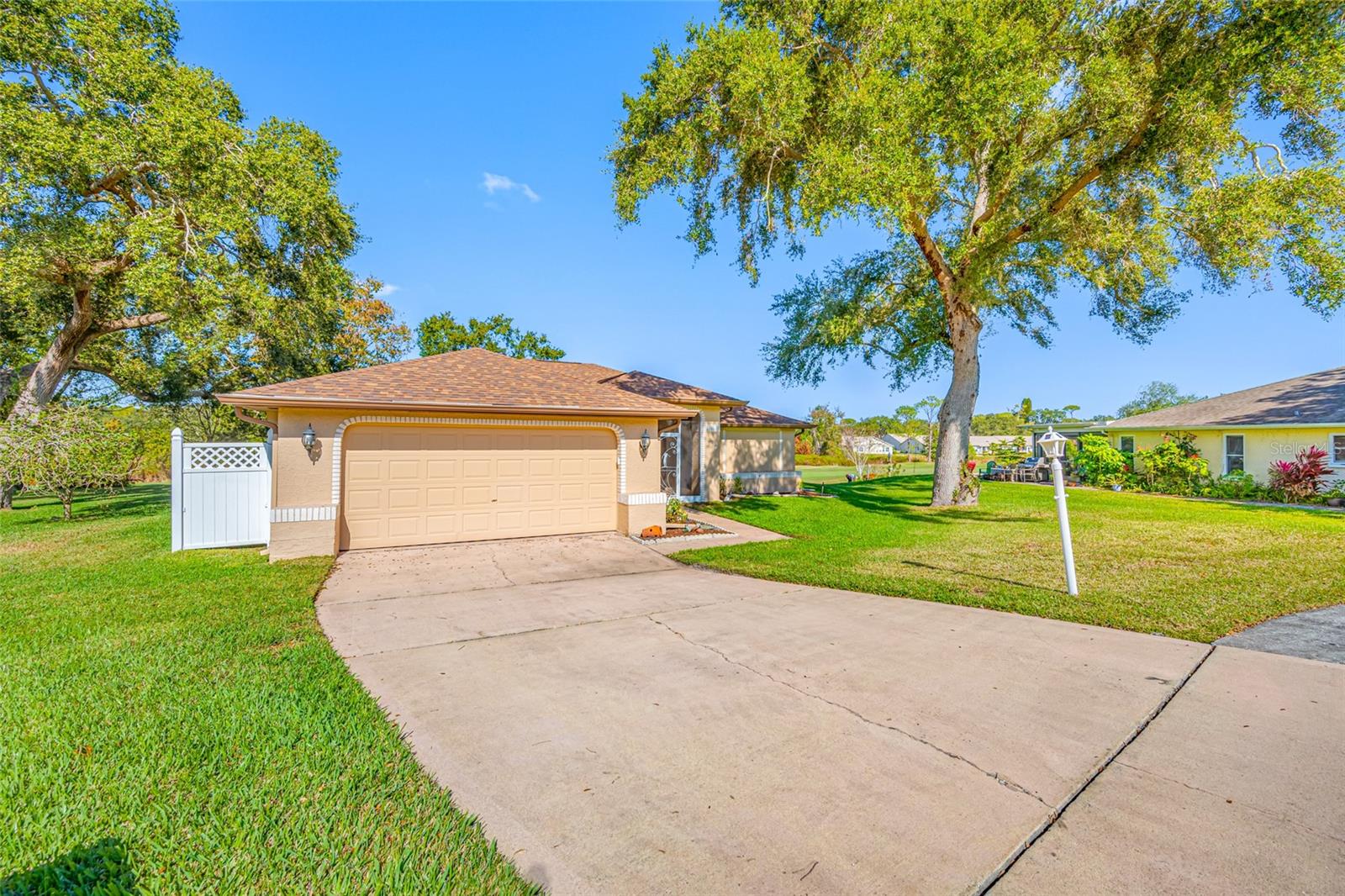 Listing photo id 1 for 3491 Links Court