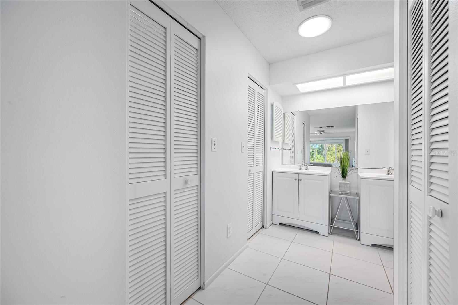 Listing photo id 36 for 3491 Links Court