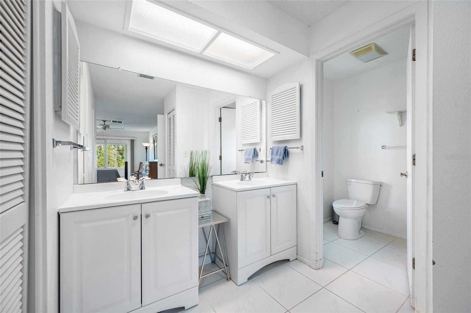 Listing photo id 38 for 3491 Links Court