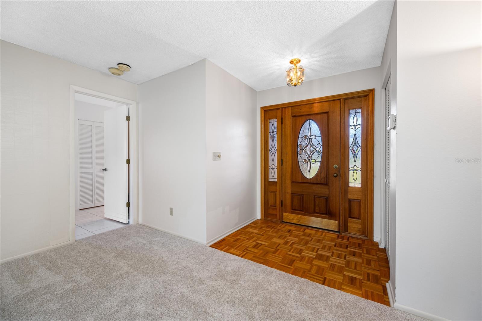 Listing photo id 7 for 3491 Links Court