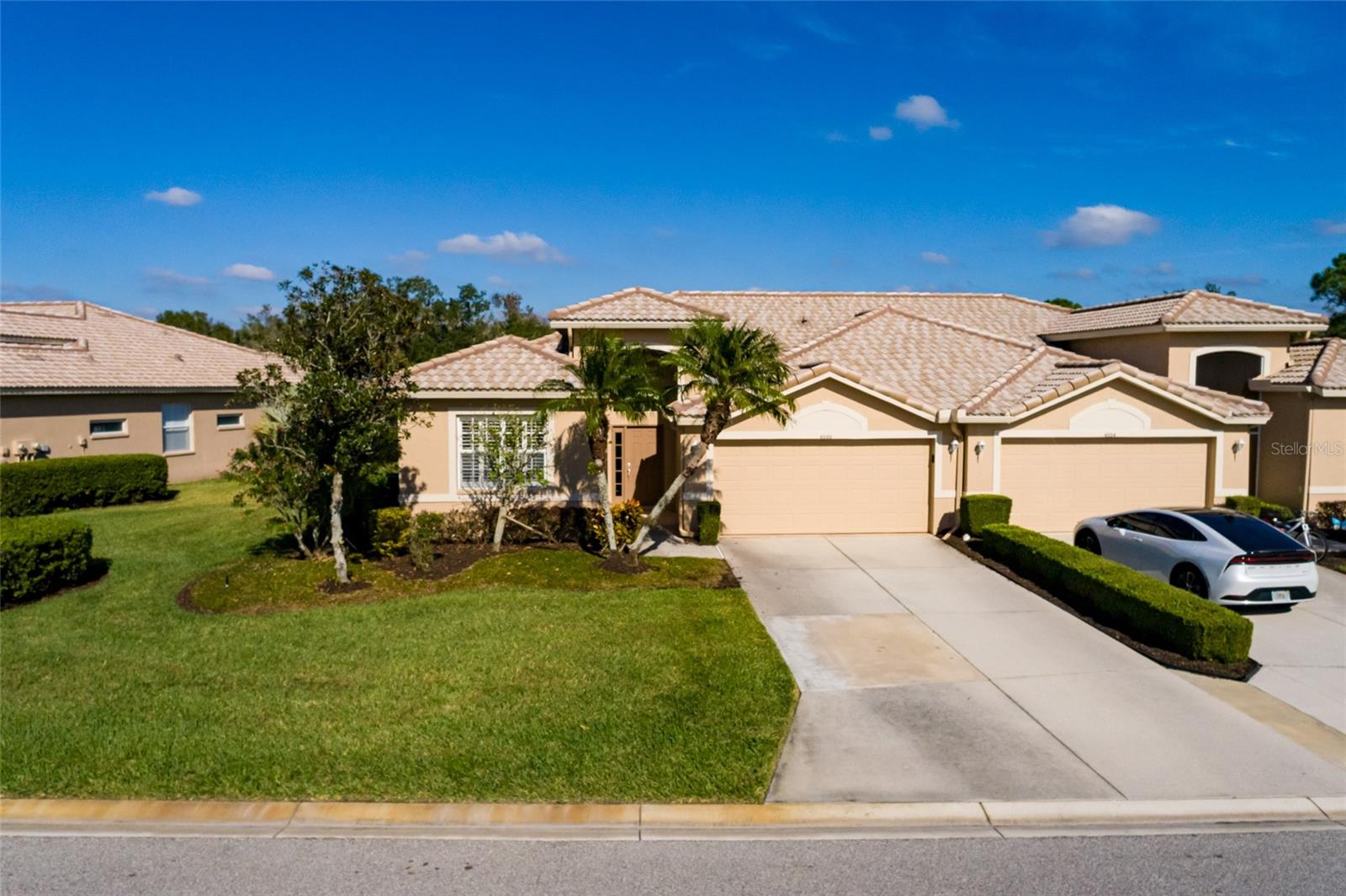 Details for 4560 Legacy Court, SARASOTA, FL 34241