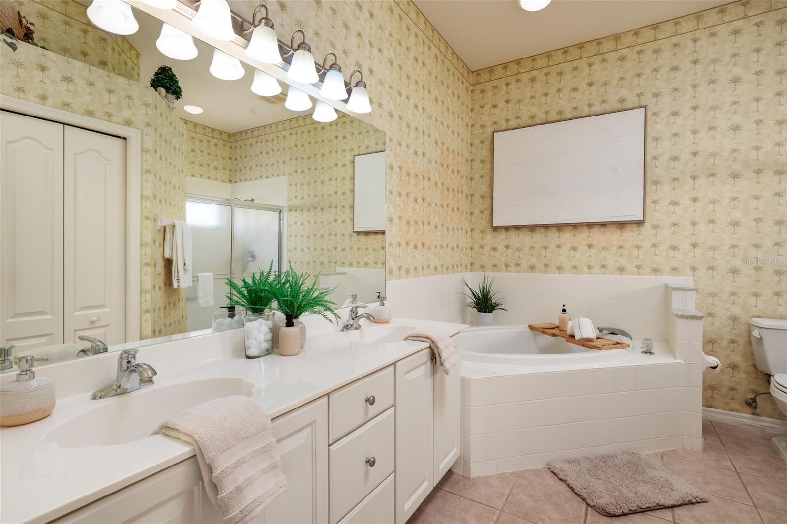 Image 16 of 82 For 4560 Legacy Court