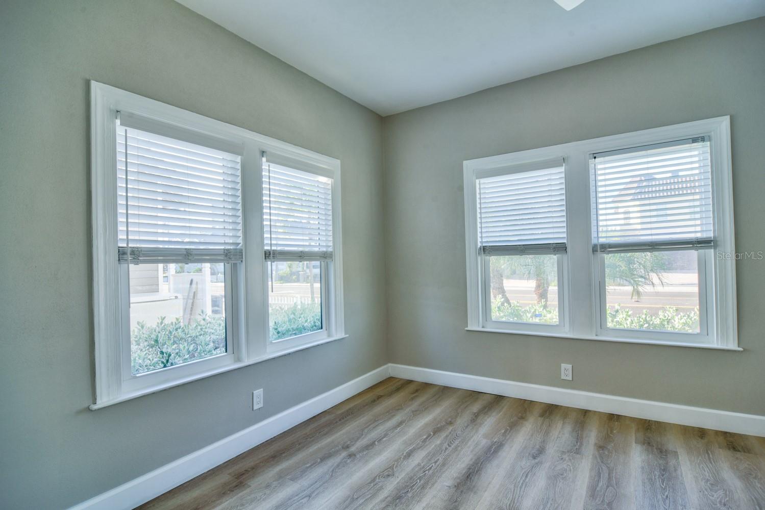 Image 12 of 56 For 15565 Gulf Boulevard