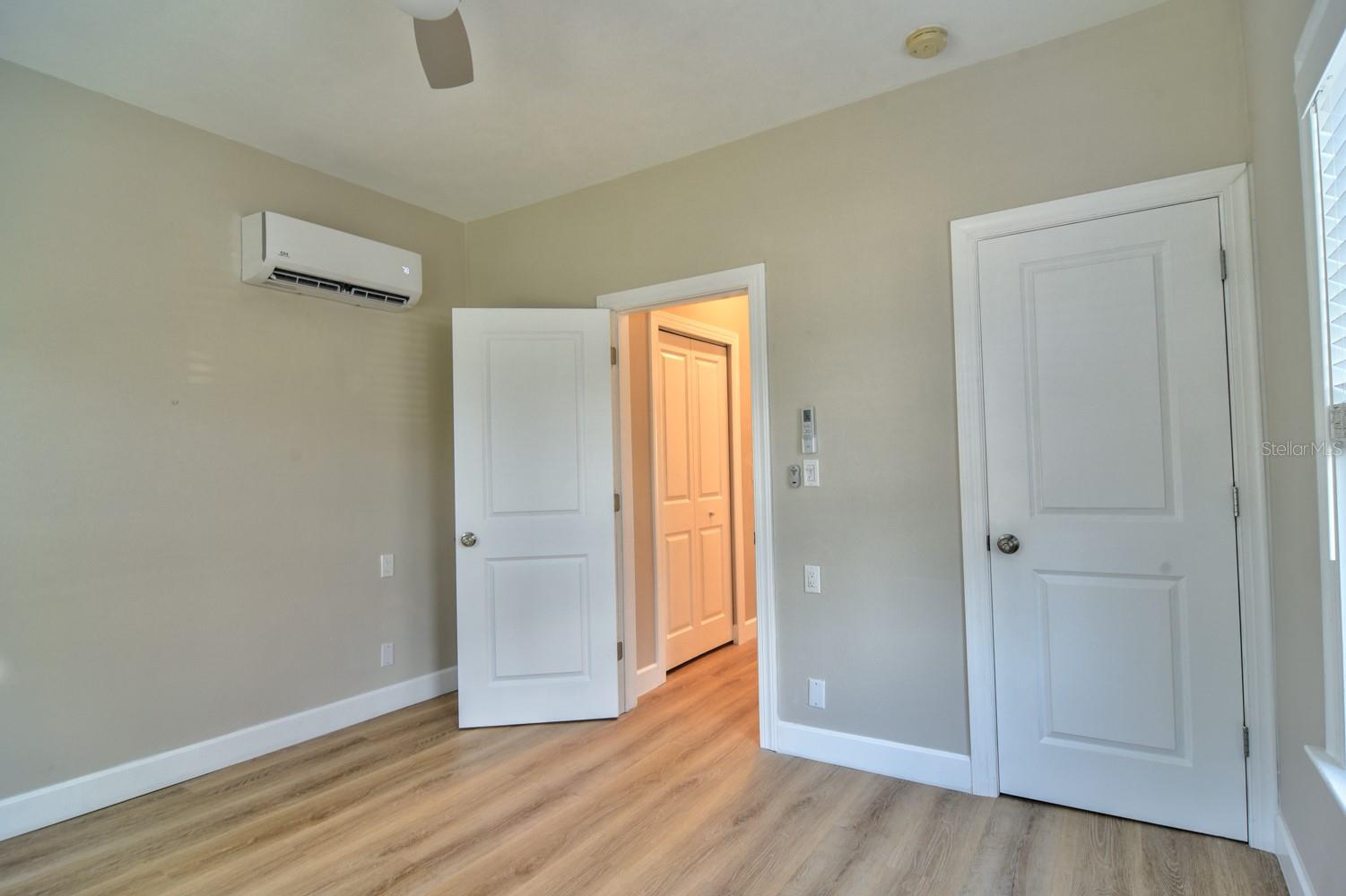 Image 14 of 56 For 15565 Gulf Boulevard