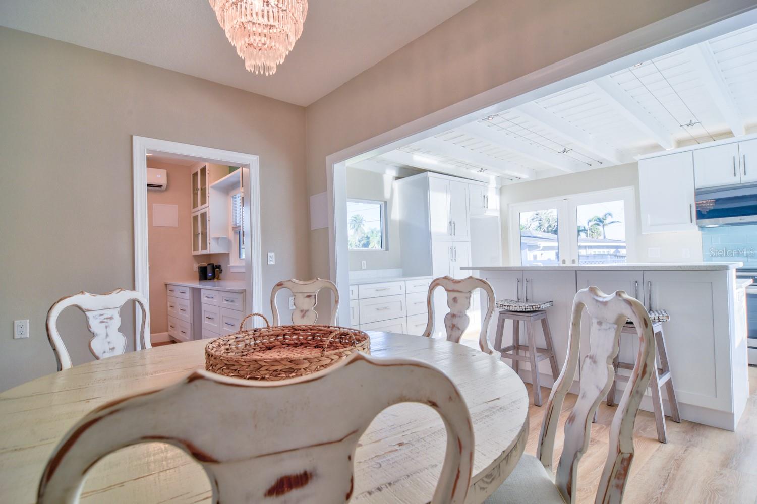 Image 23 of 56 For 15565 Gulf Boulevard