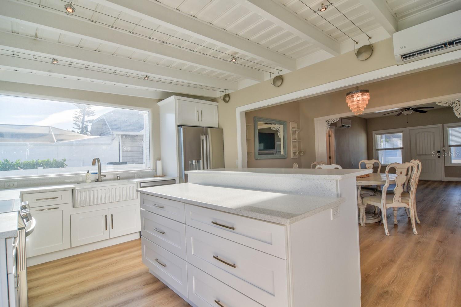 Image 27 of 56 For 15565 Gulf Boulevard