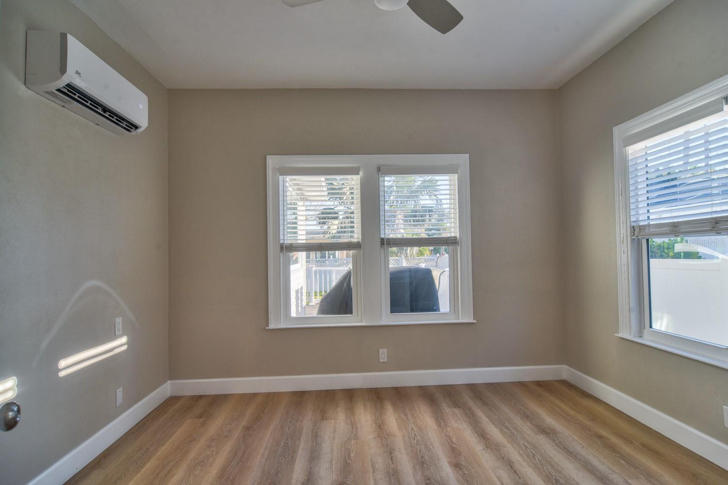 Image 5 of 56 For 15565 Gulf Boulevard