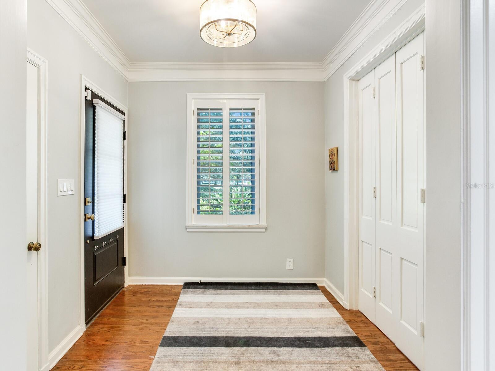 Image 10 of 36 For 3401 Almeria Avenue