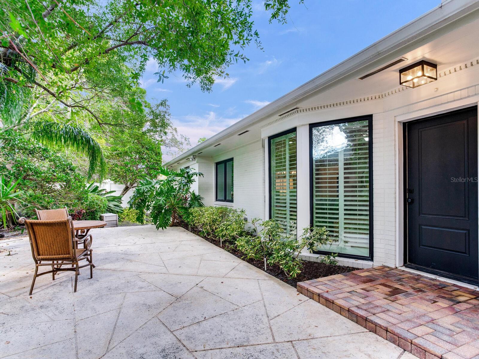 Image 32 of 36 For 3401 Almeria Avenue