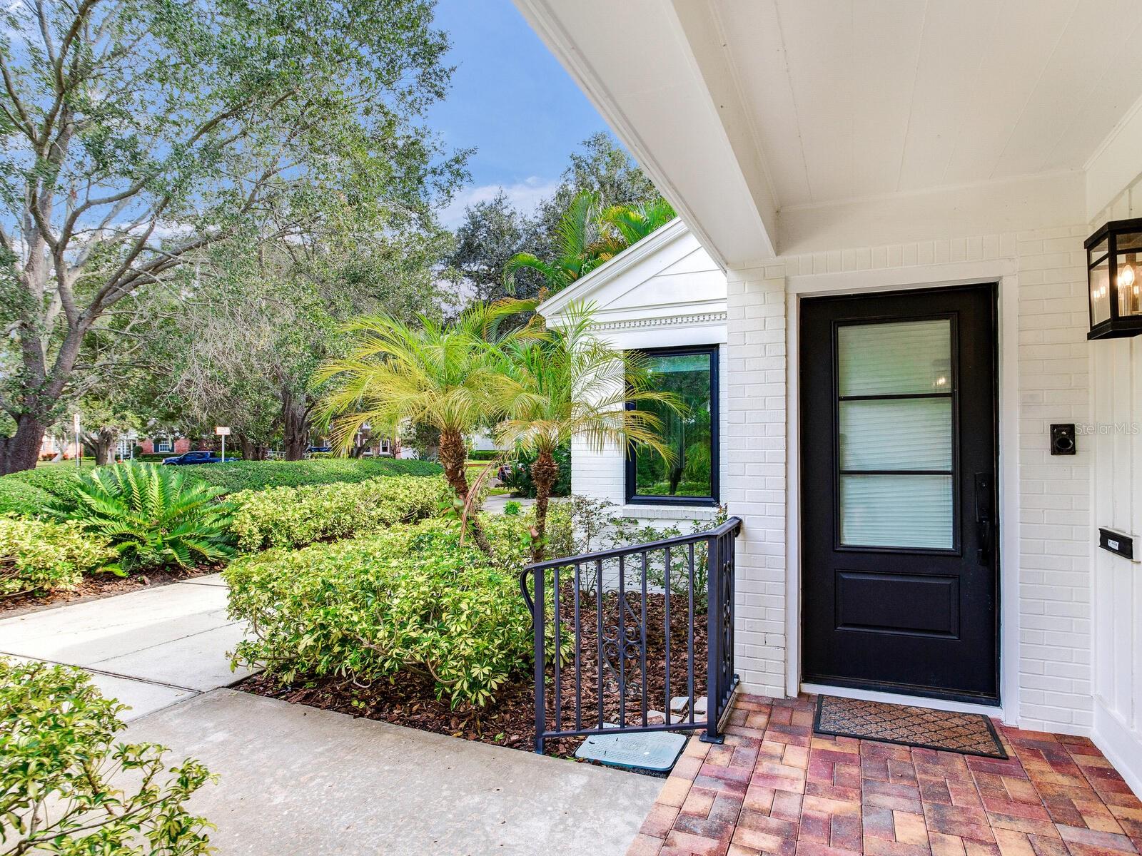 Image 9 of 36 For 3401 Almeria Avenue