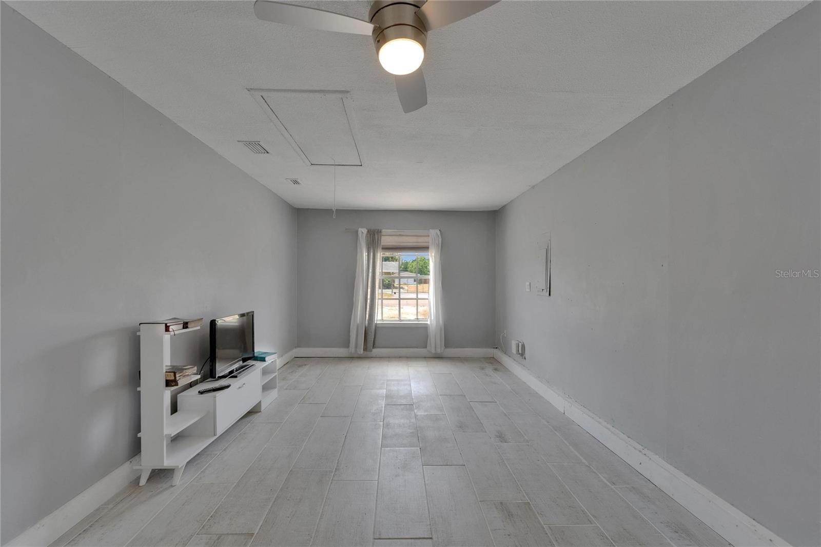 Image 13 of 26 For 8818 Ashman Road