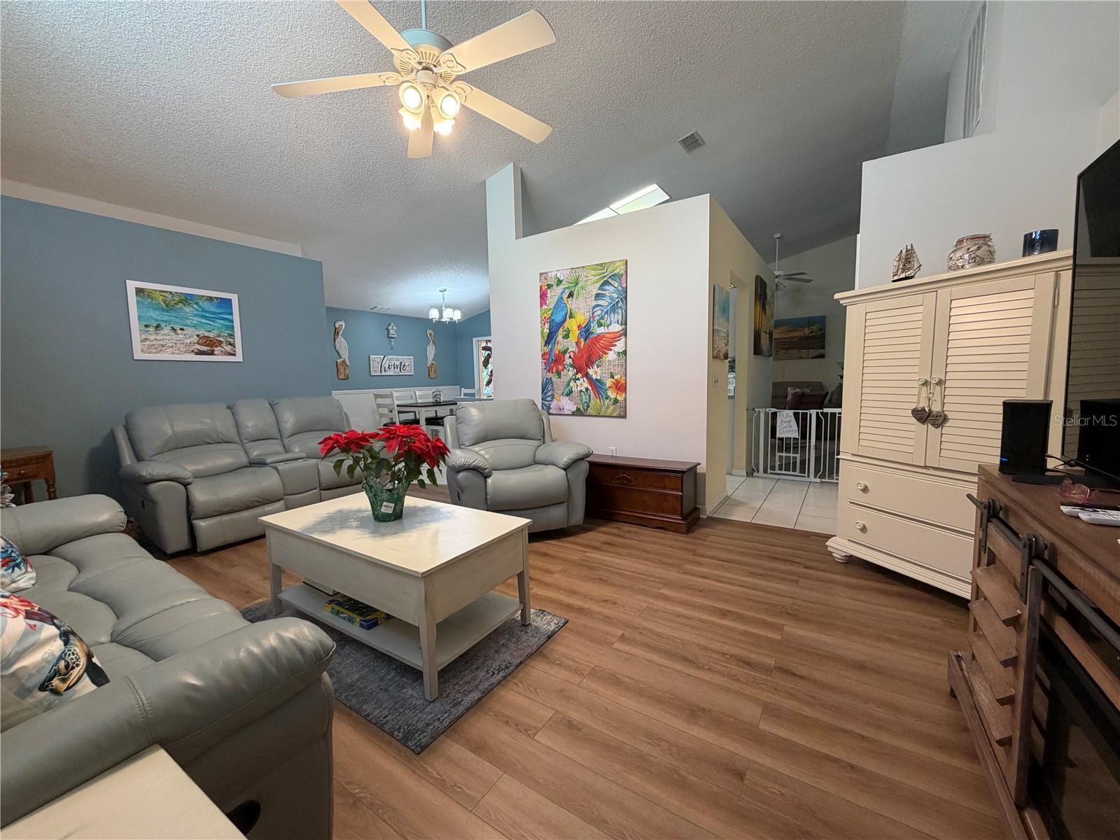 Image 10 of 41 For 6005 Promenade Court