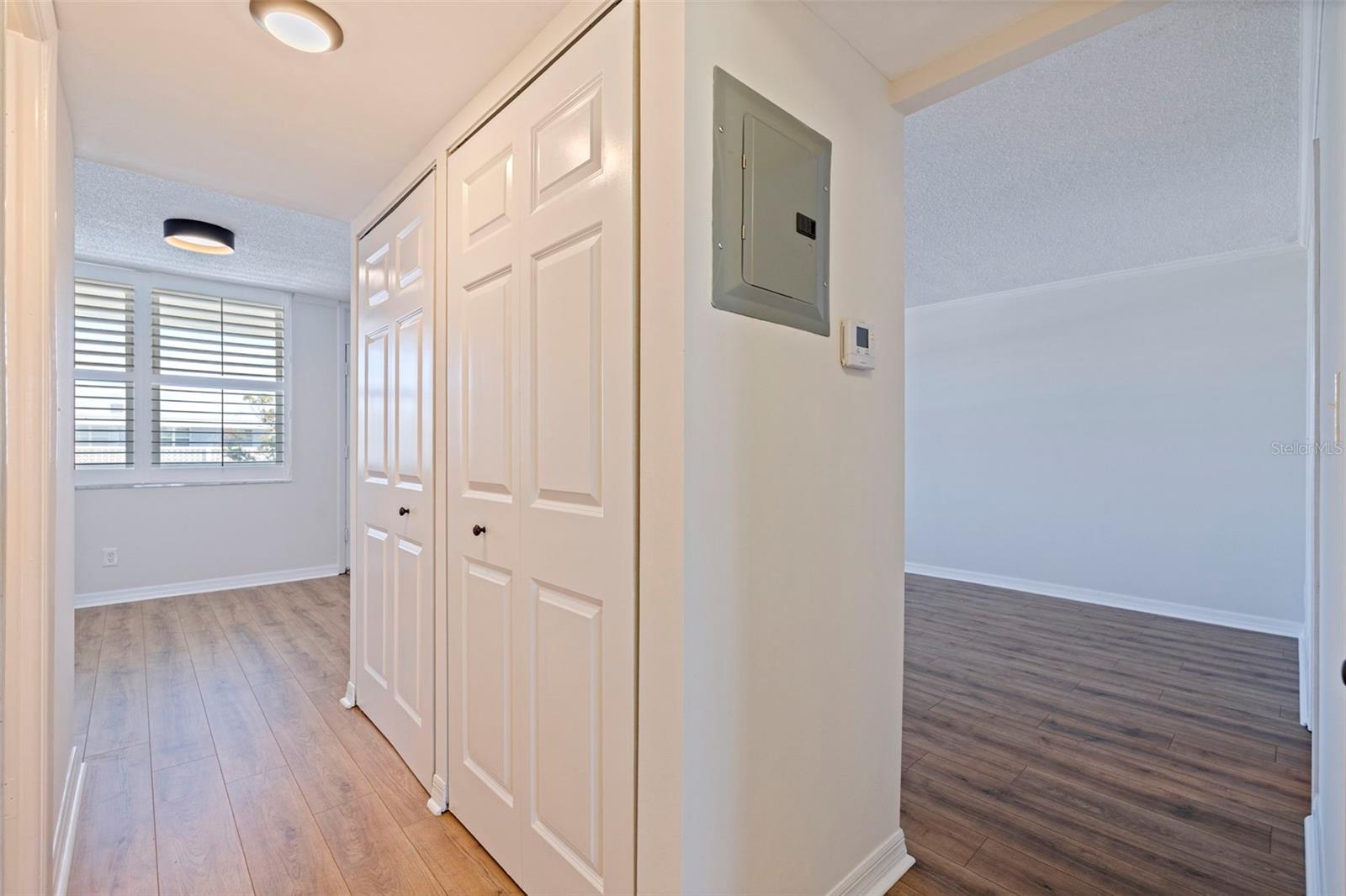 Image 17 of 30 For 4890 Bay Street Ne 330