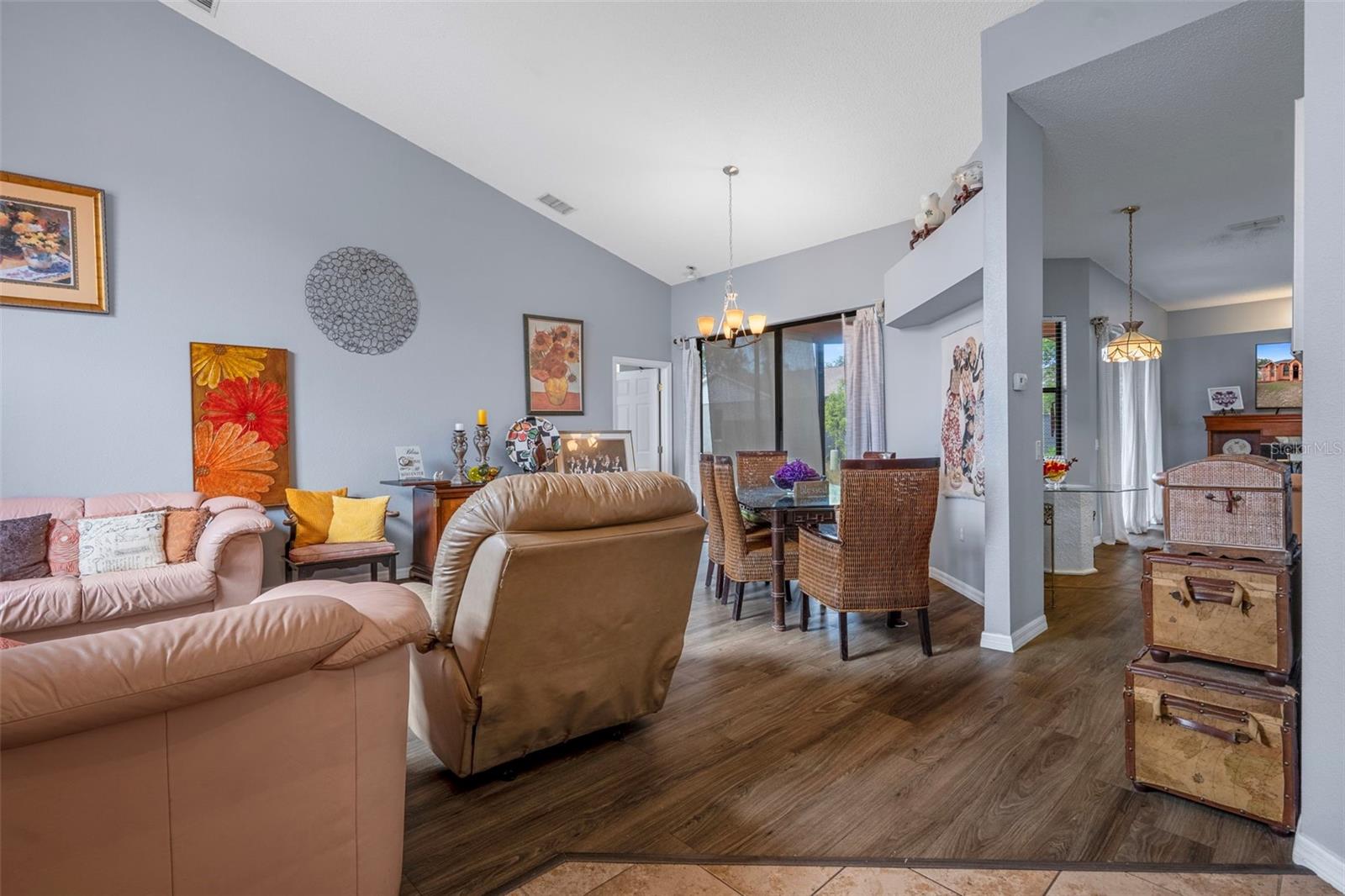 Image 3 of 38 For 4401 Plumosa Street