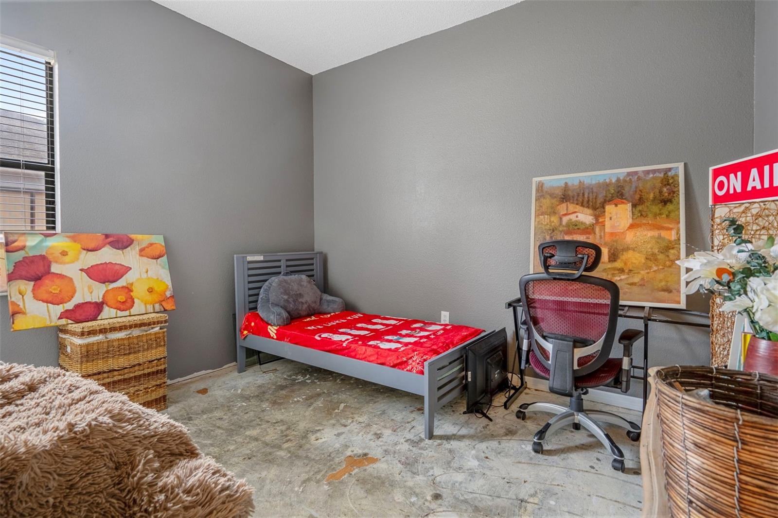 Image 30 of 38 For 4401 Plumosa Street