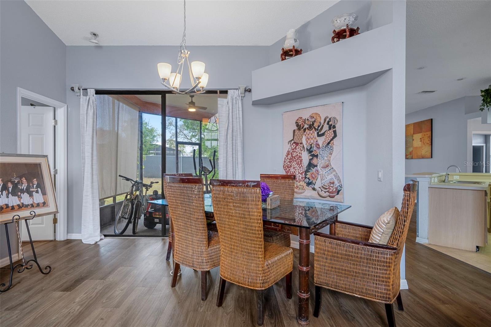 Image 8 of 38 For 4401 Plumosa Street