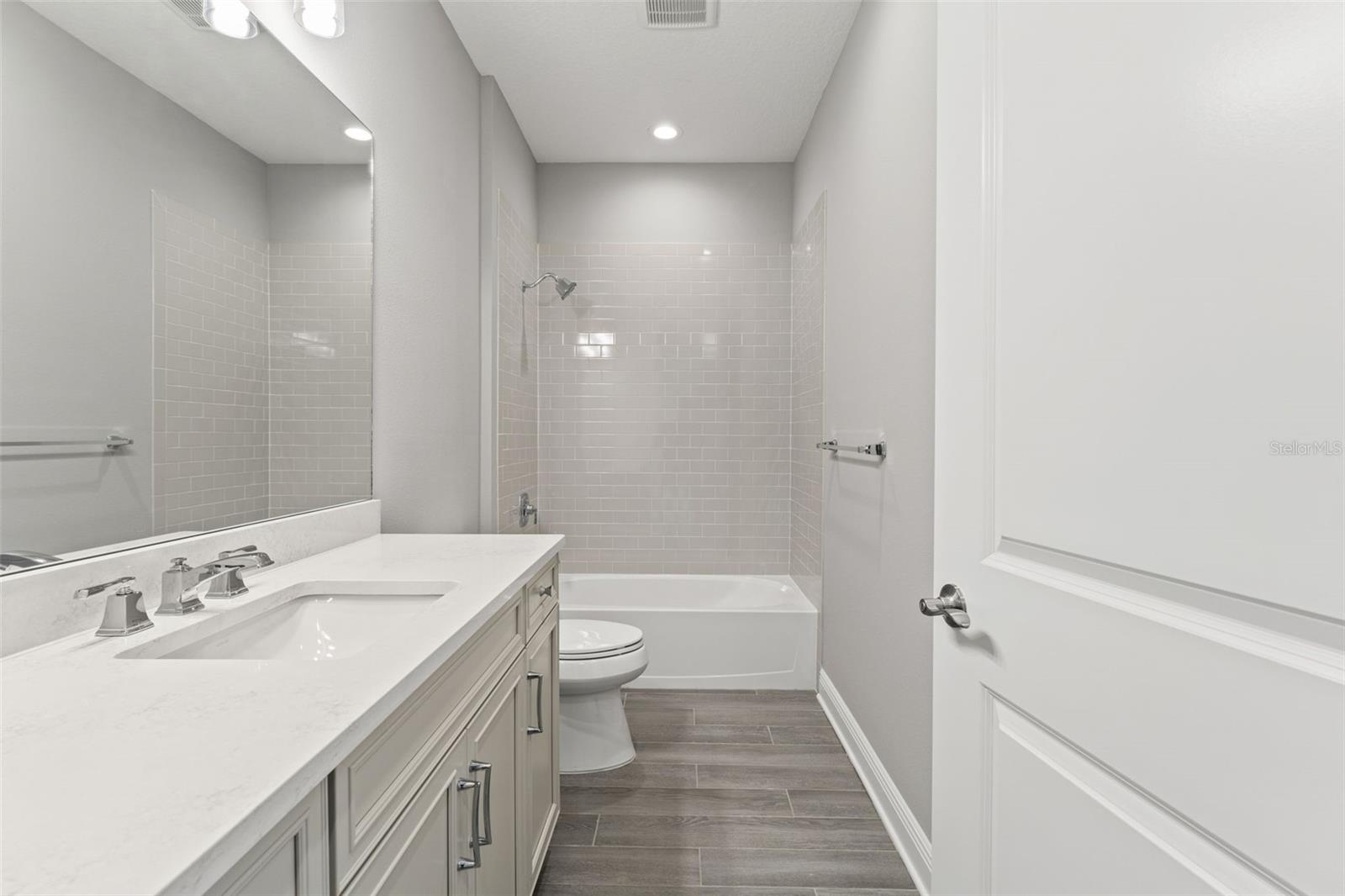 Image 22 of 42 For 2126 Sylvester Palm Lane