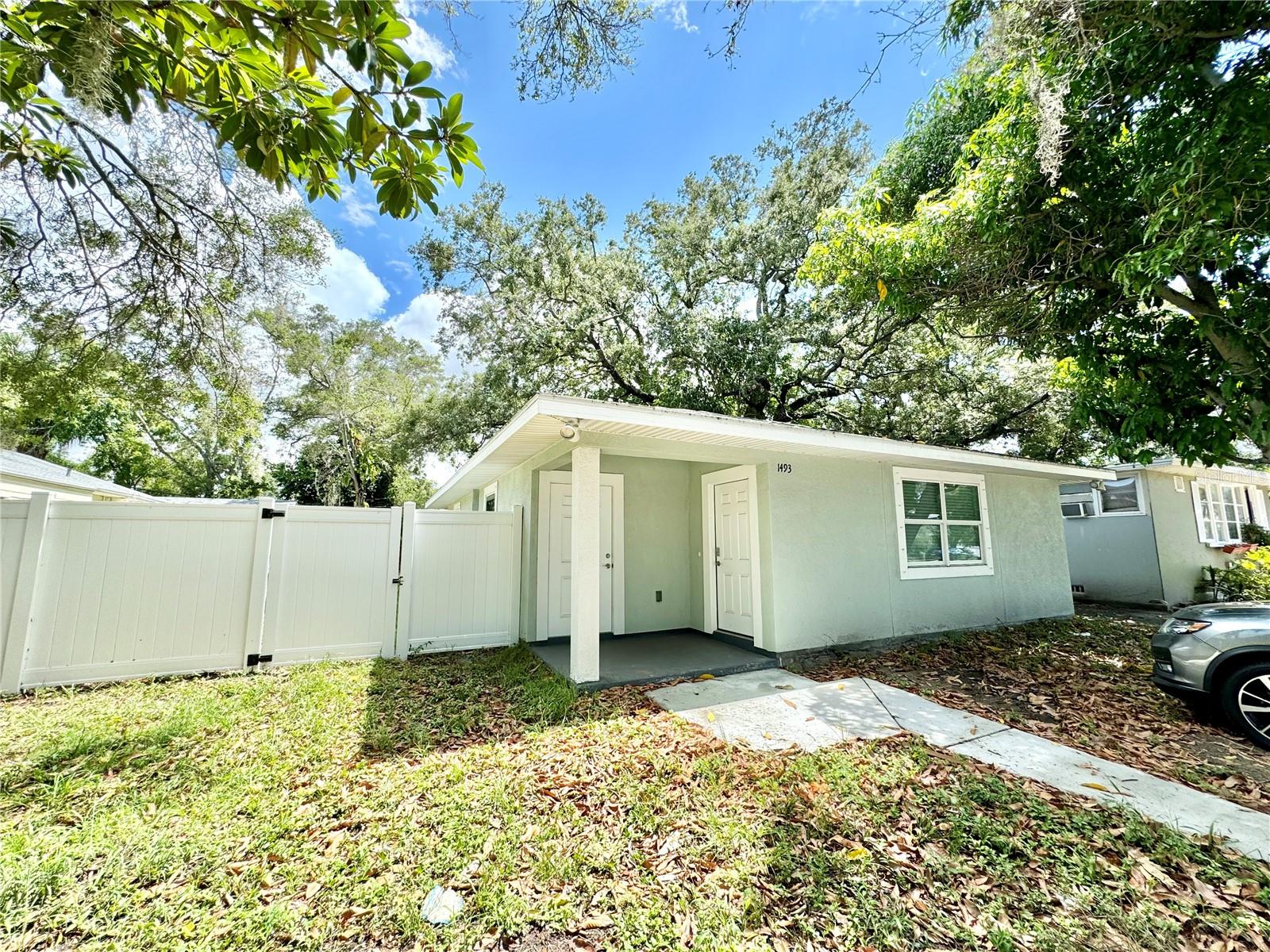 Listing photo id 34 for 1493 Cleveland Street