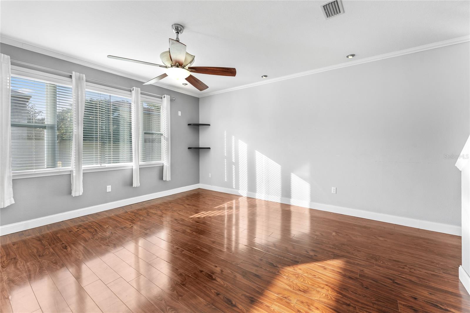 Image 19 of 44 For 9135 Mirah Wind Place