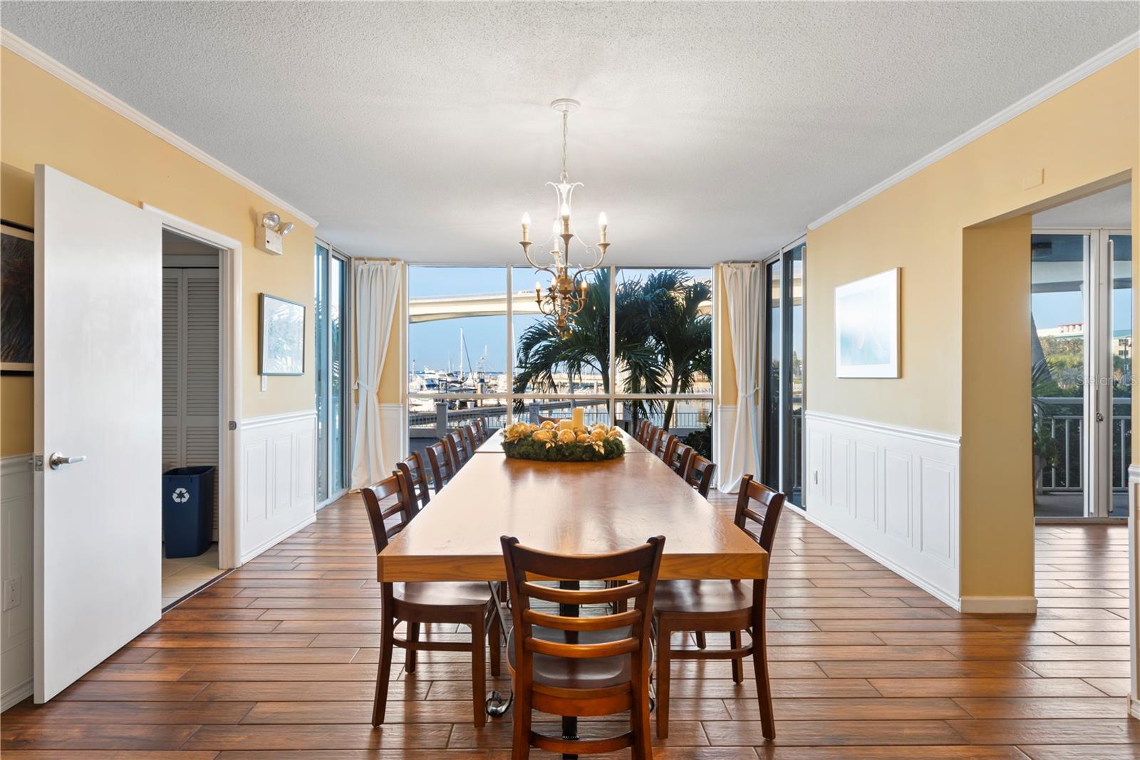 Image 30 of 32 For 100 Pierce Street 908