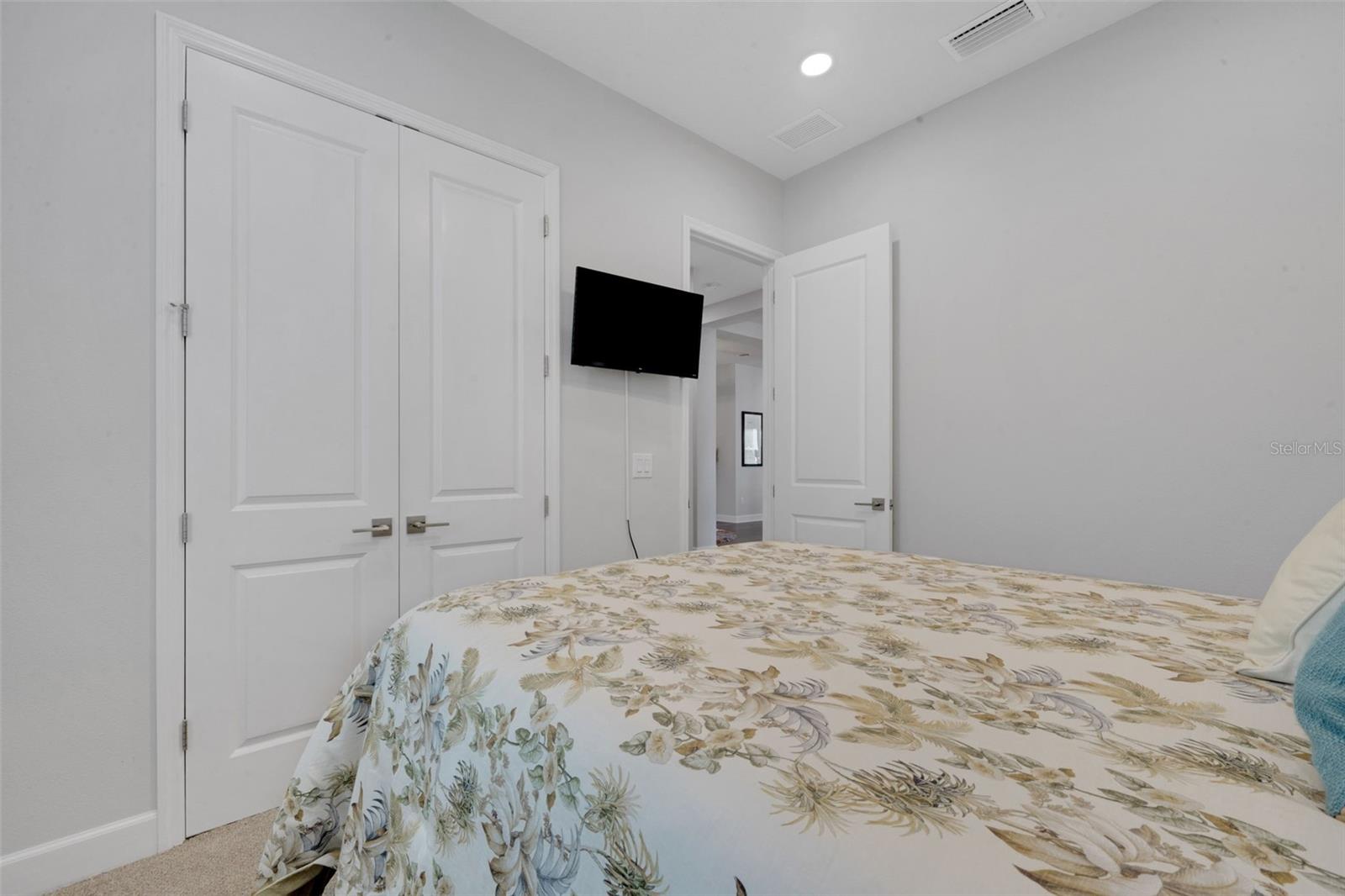 Image 35 of 60 For 1473 Aberdeen Oaks Drive