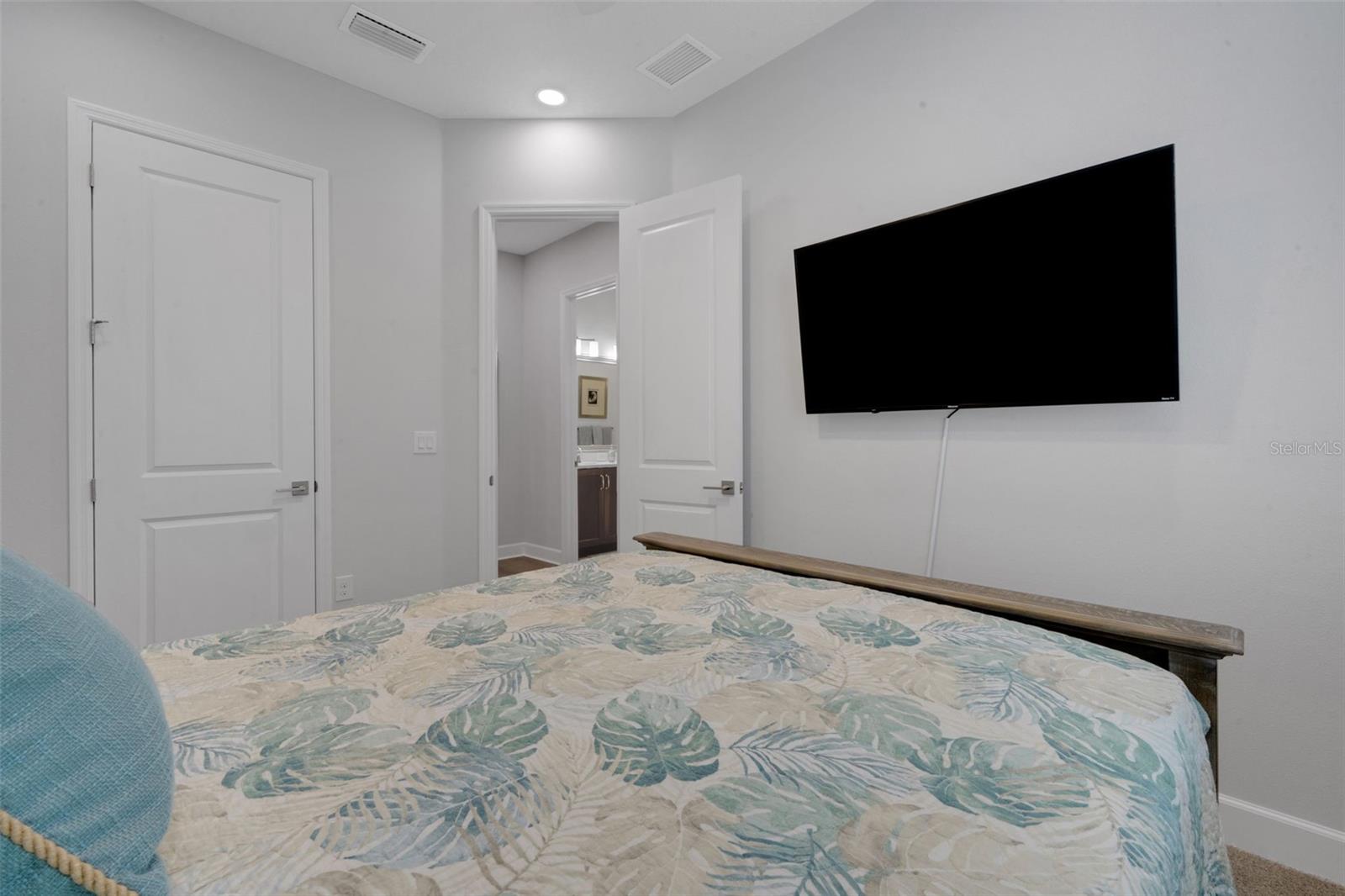 Image 37 of 60 For 1473 Aberdeen Oaks Drive