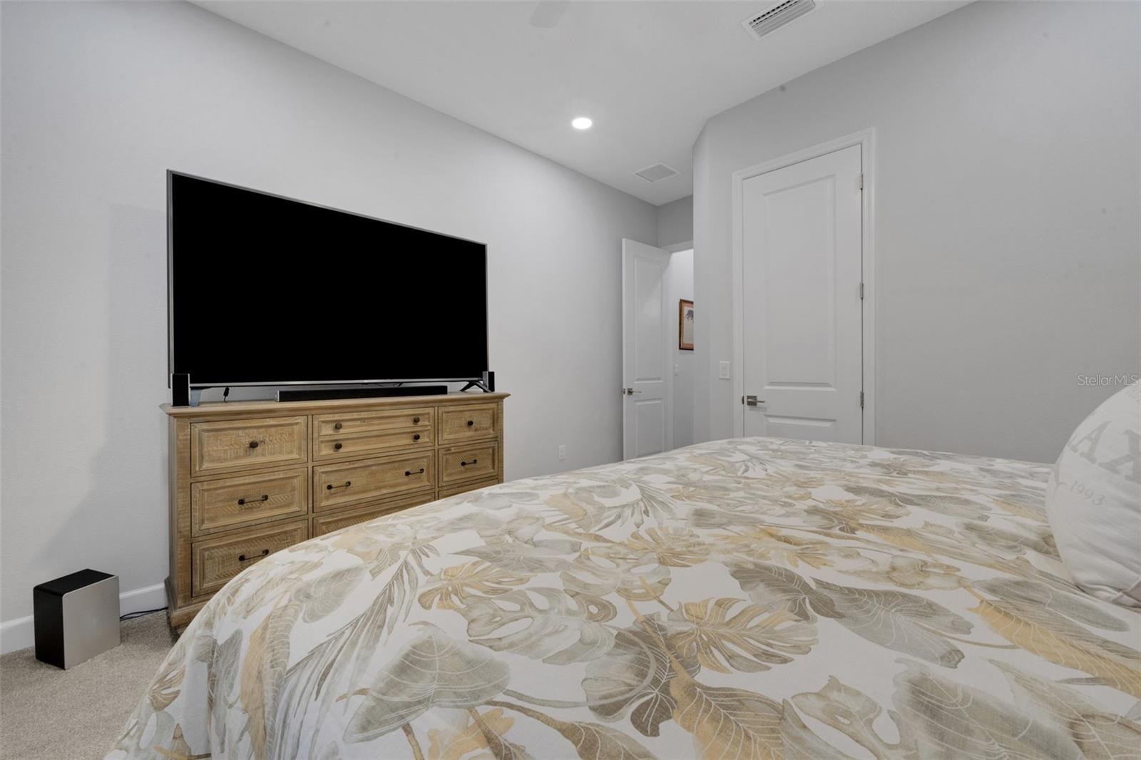 Image 40 of 60 For 1473 Aberdeen Oaks Drive