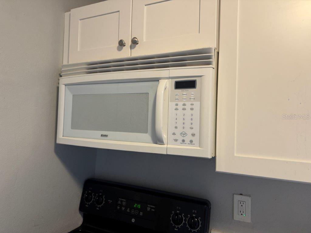 Image 12 of 20 For 1405 Holland Avenue A