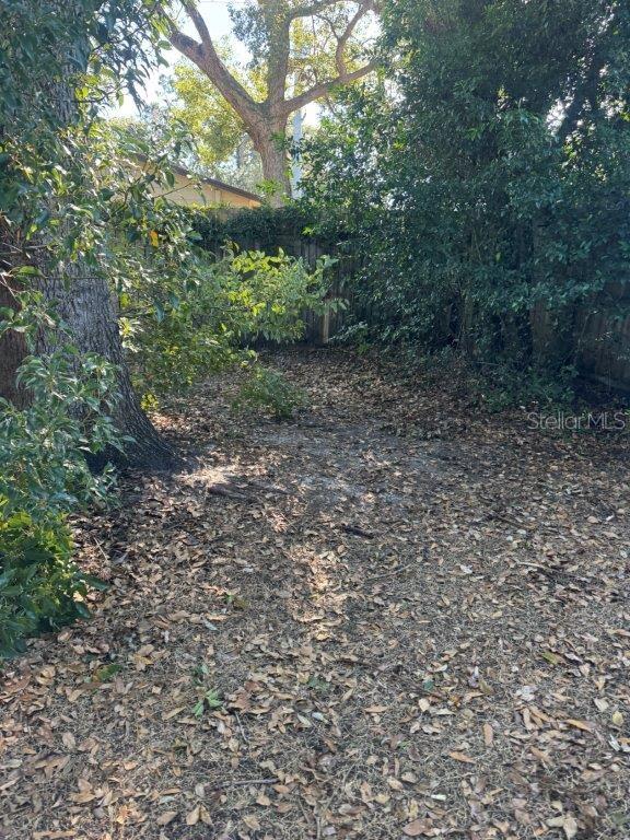 Image 19 of 20 For 1405 Holland Avenue A