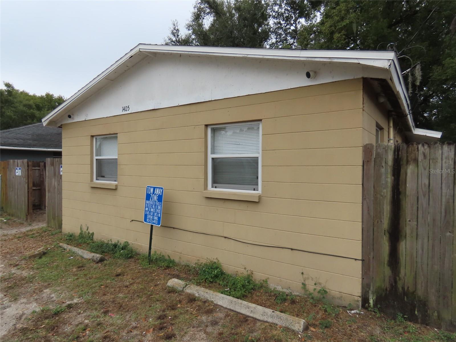 Image 2 of 20 For 1405 Holland Avenue A