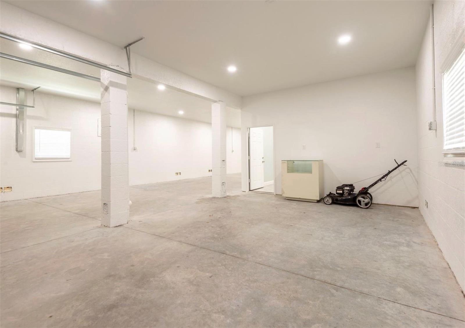 Image 17 of 22 For 1918 Betty Lane