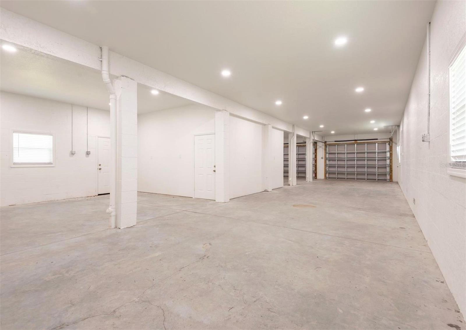 Image 19 of 22 For 1918 Betty Lane