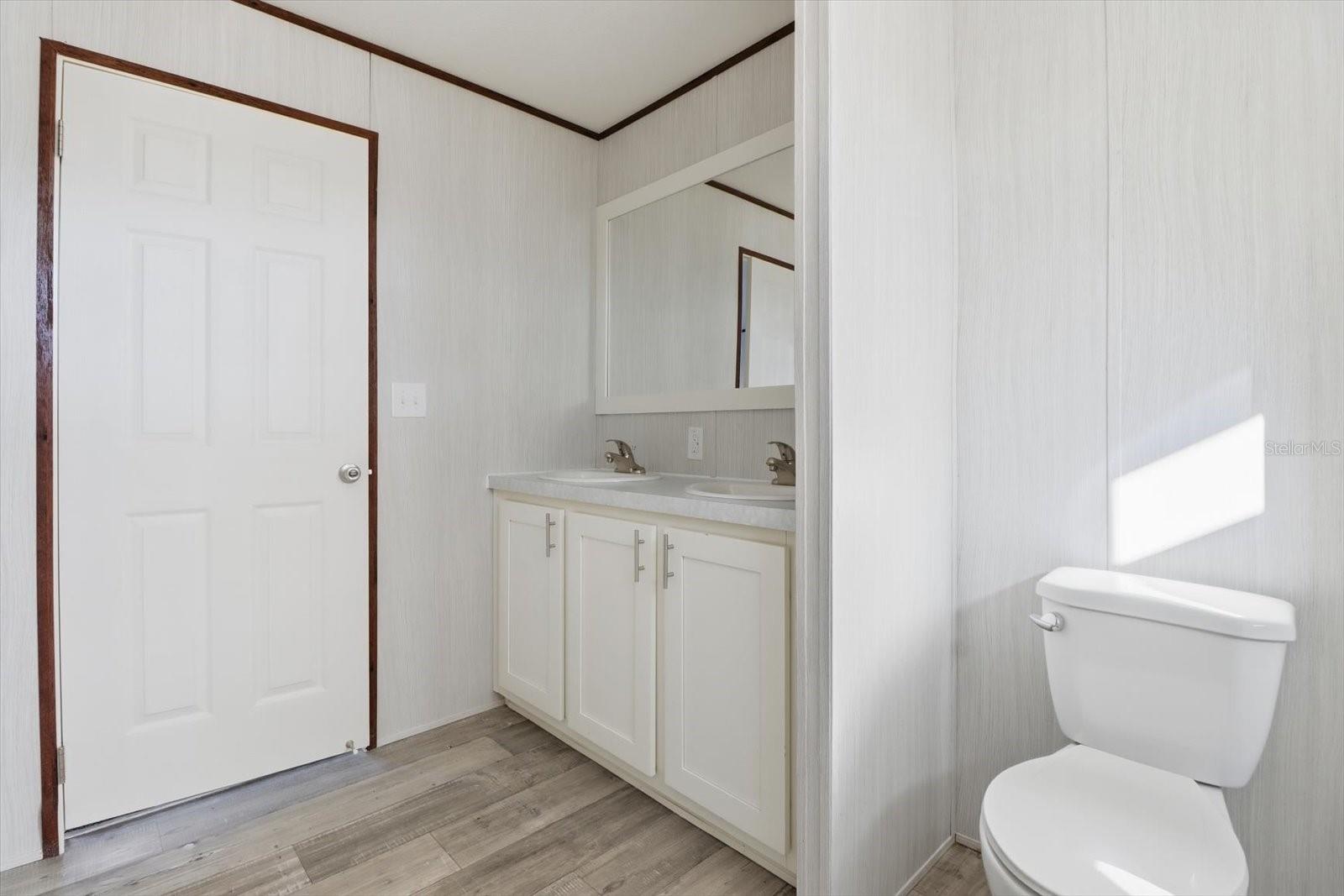 Image 17 of 30 For 6919 Sorrell Avenue