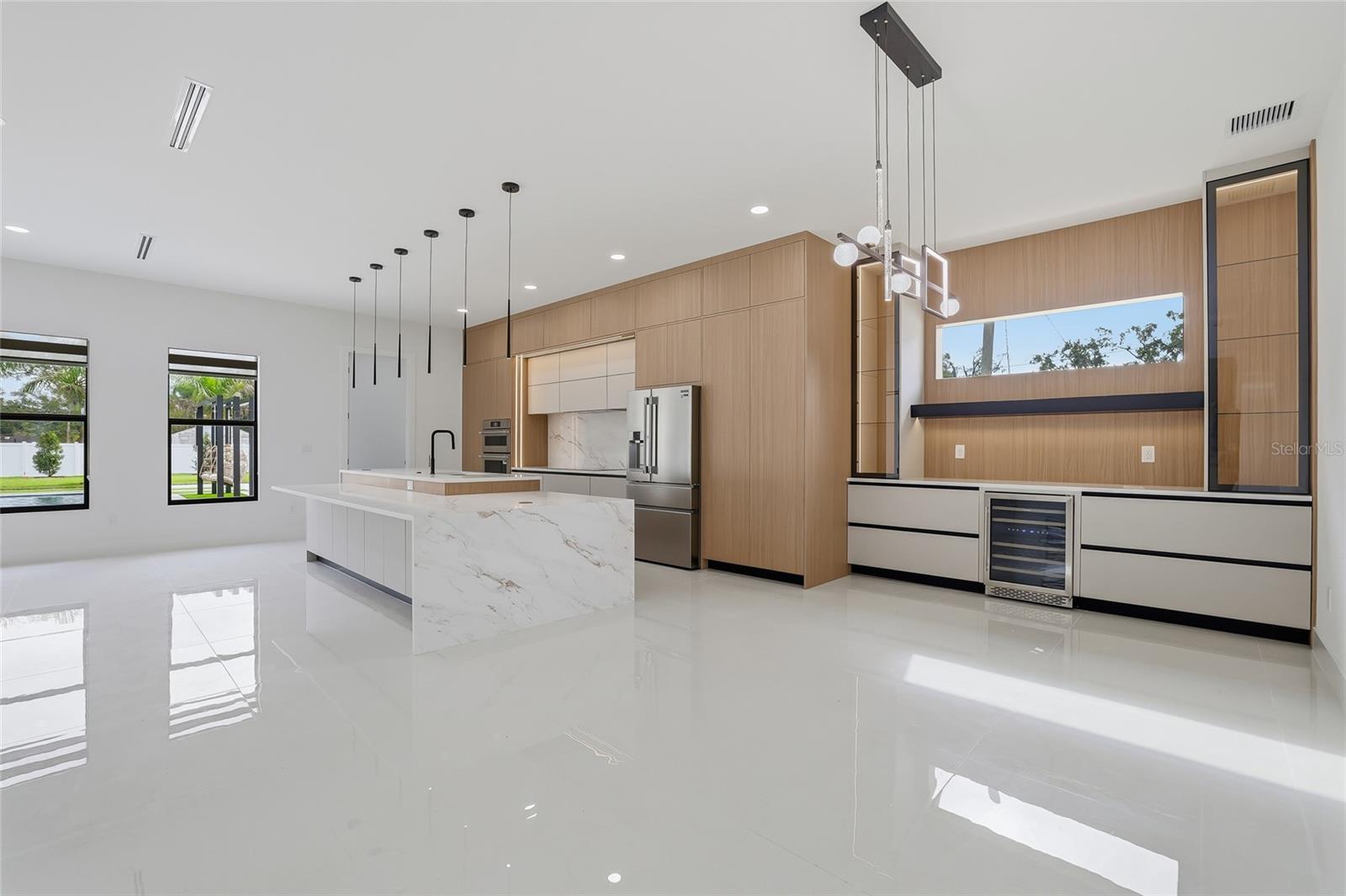 Image 12 of 91 For 6907 Boulevard