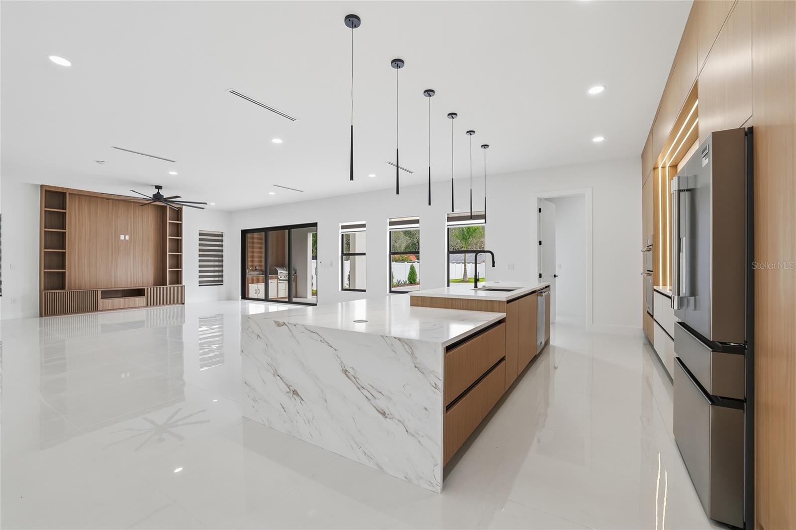 Image 13 of 91 For 6907 Boulevard