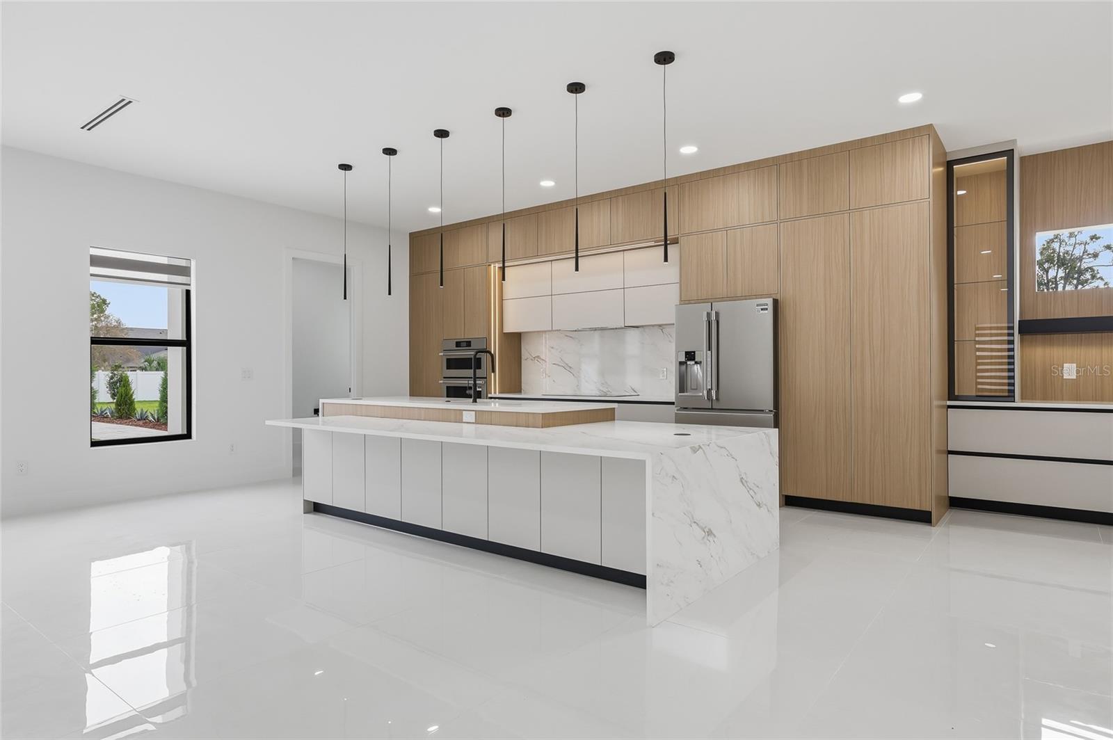 Image 14 of 91 For 6907 Boulevard