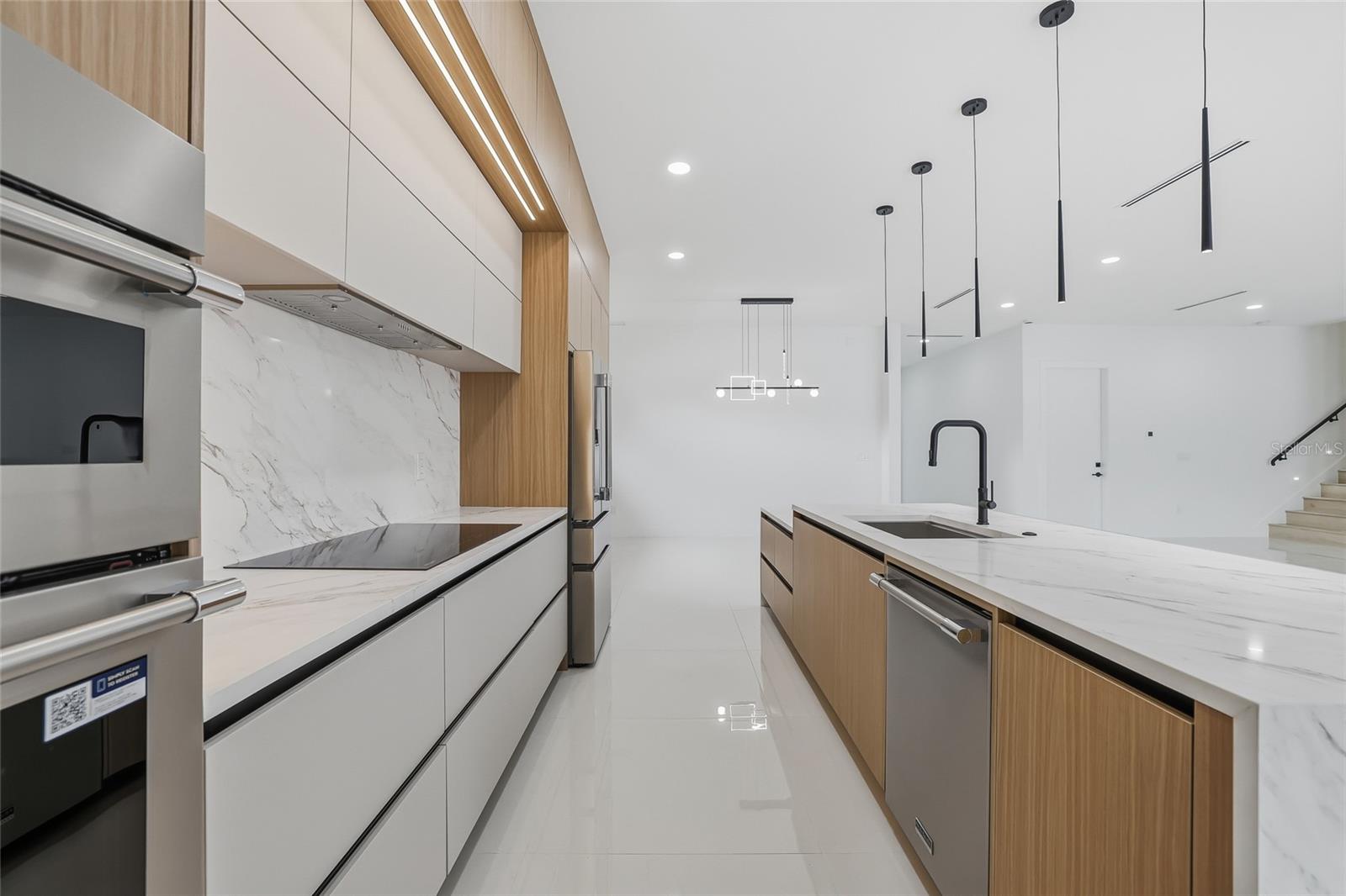 Image 19 of 91 For 6907 Boulevard