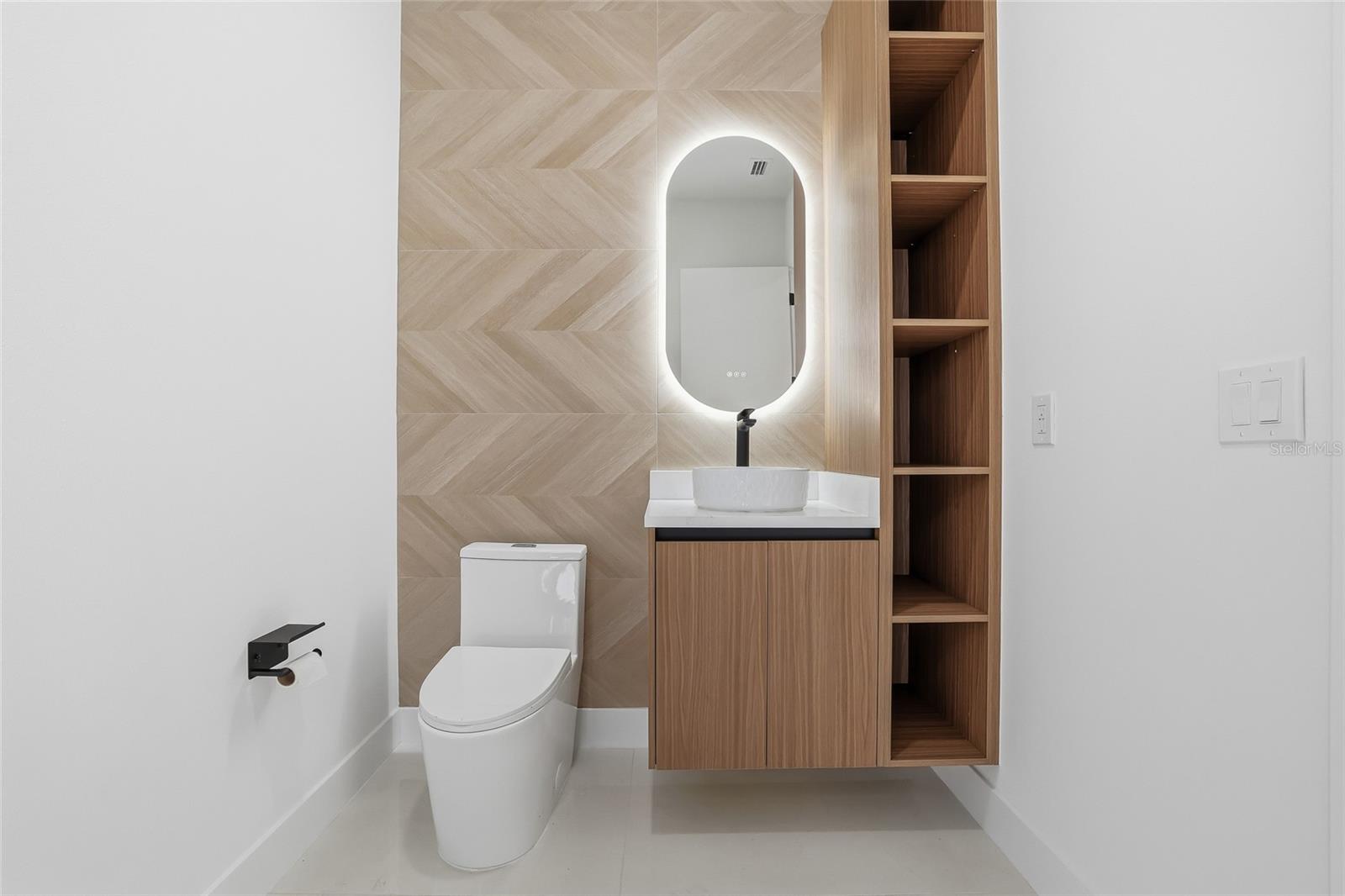 Image 21 of 91 For 6907 Boulevard