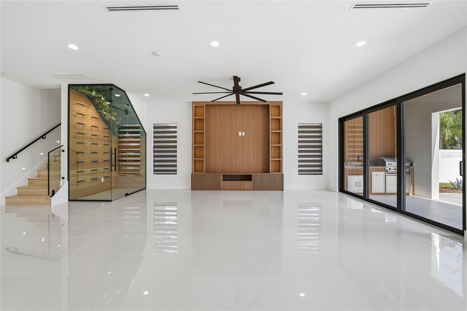 Image 24 of 91 For 6907 Boulevard