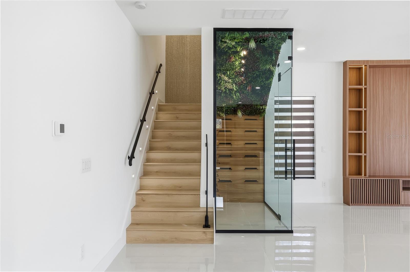 Image 25 of 91 For 6907 Boulevard