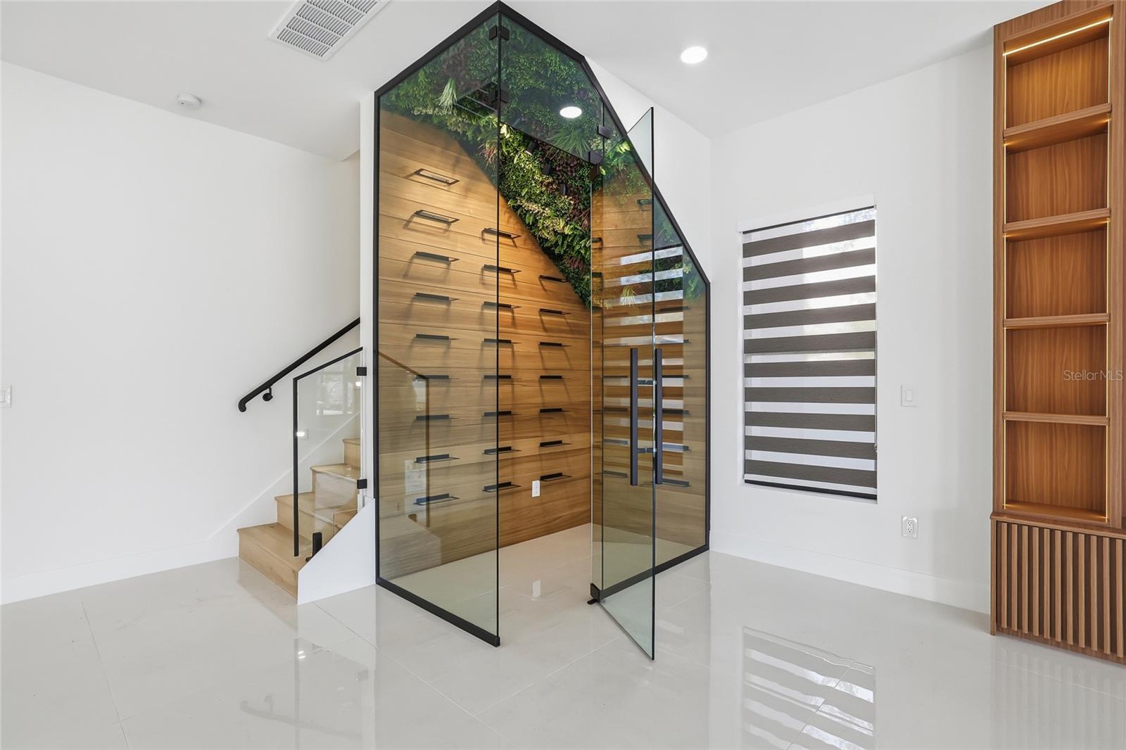 Image 28 of 91 For 6907 Boulevard